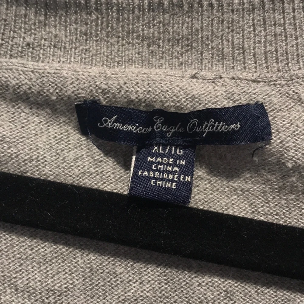 AE sweater​